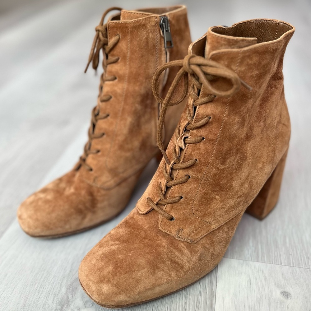 VINCE 100% LEATHER CAMEL SUEDE ZIP BOOTIE BLOCK HEEL WOMENS 9